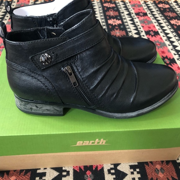 earth brook bootie